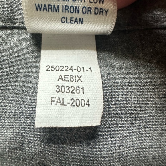 Vintage Y2K Old Navy Low Rise Mini Skirt. Fall 2004 Collection. Size 8. Gray. - Picture 5 of 7